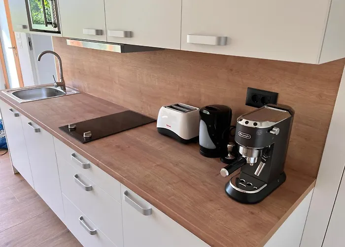 Petra - Family For 4 At *